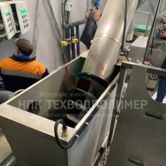 Шнековая решетка в корпусе Шнековая решетка в корпусе