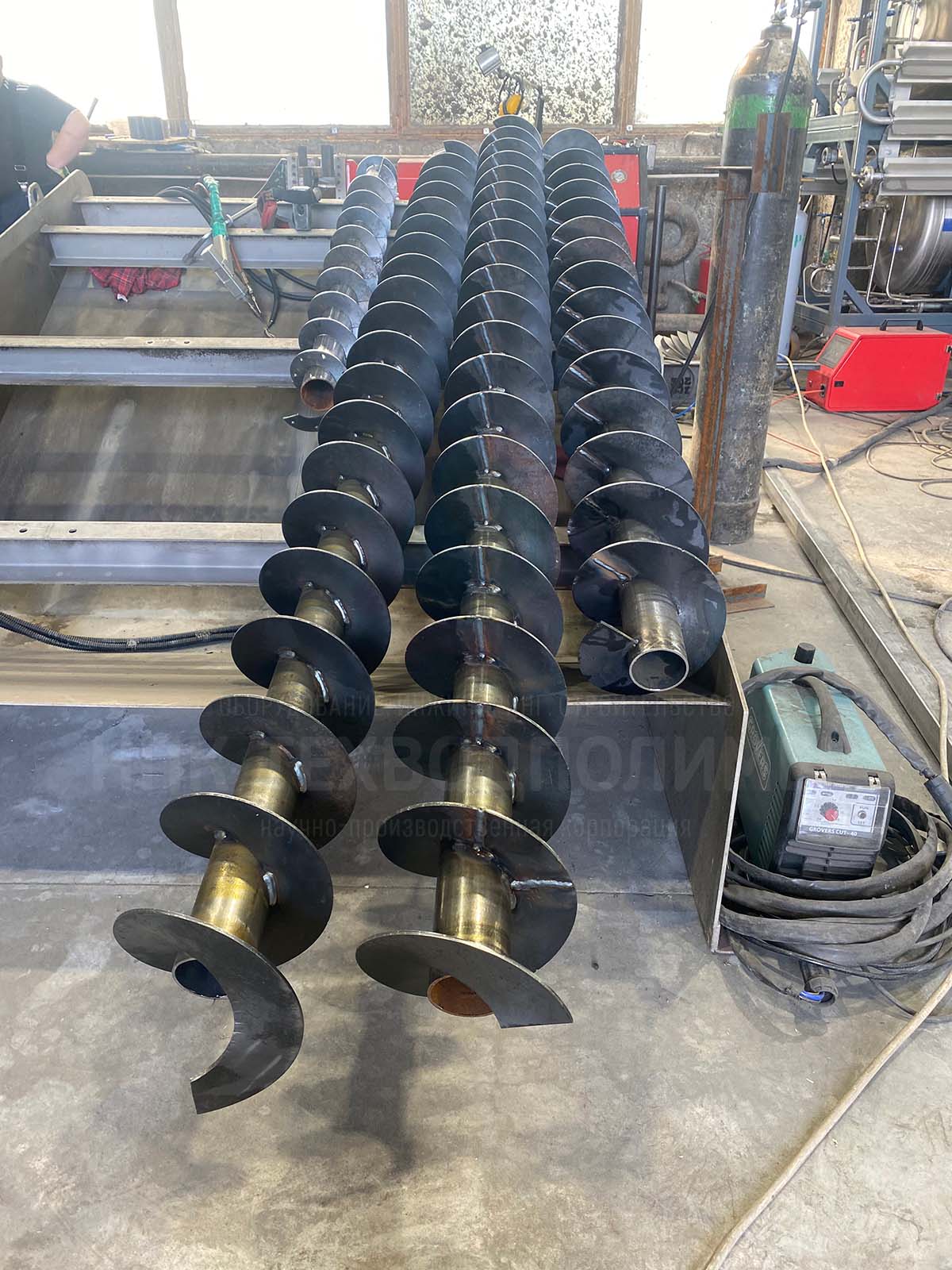 Шнековые дозаторы, конвейеры и транспортеры: производство и нестандартные решения